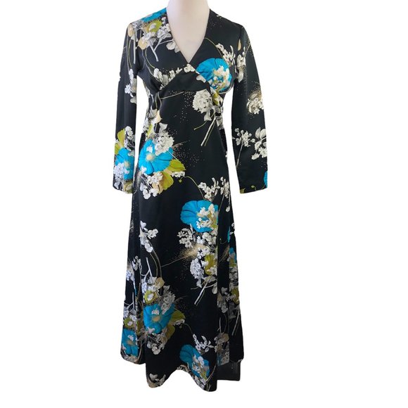 Tori Richard Dresses & Skirts - Vintage Tori Richard Honolulu Floral Maxi Dress H11457